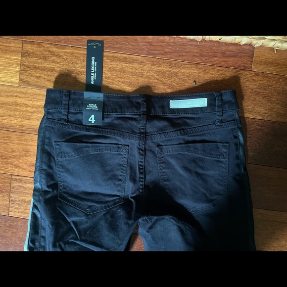 Nwt Stella black& white jeans size 4 - Picture 3 of 4